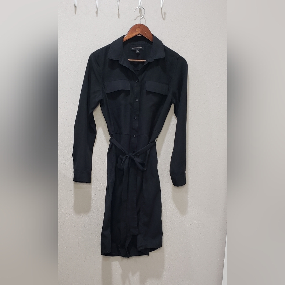 Banana Republic button up midi dress